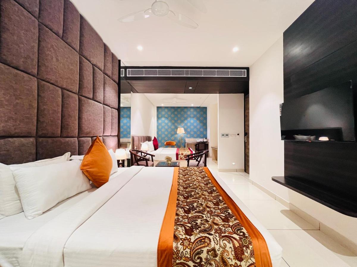 The Savode - Just 2 Mins From Golden Temple 4* Amritsar